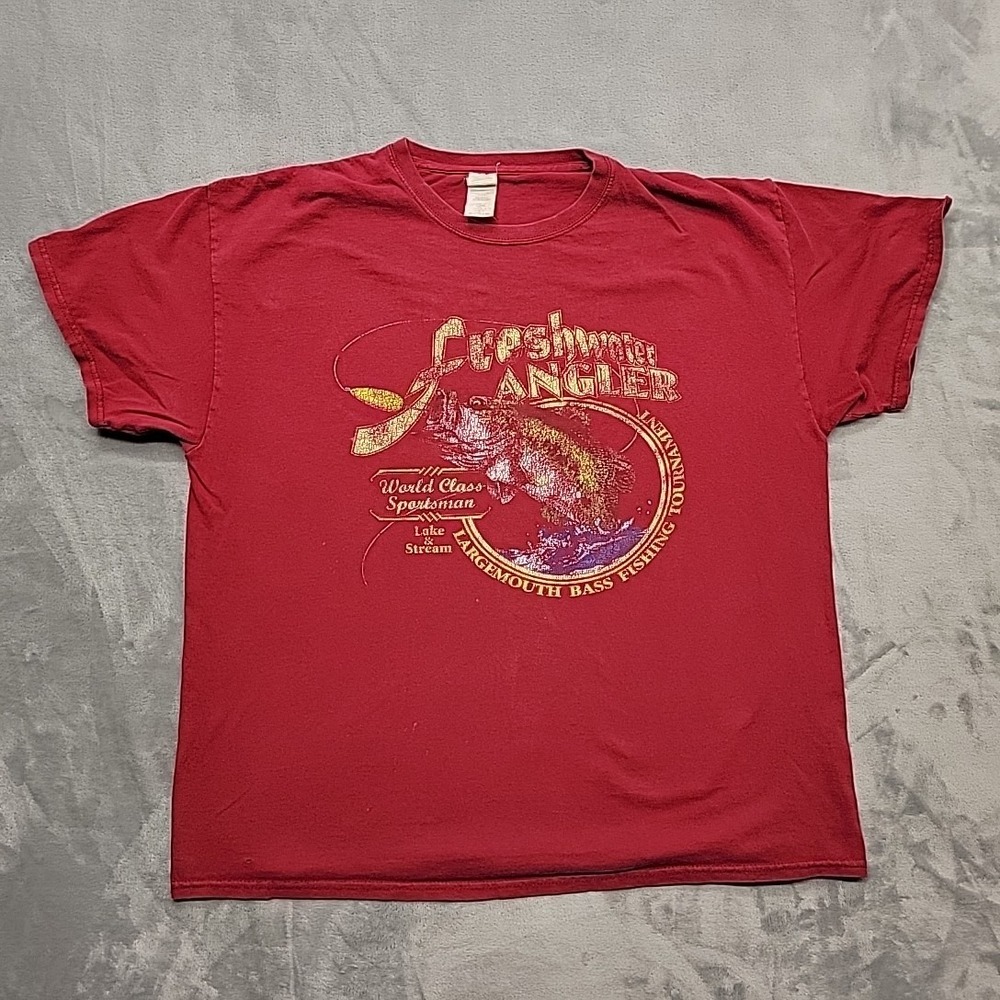 Freshwater Angler Shirt Mens XL Red Largemouth Bass Fishing Graphic Tee Short Sl